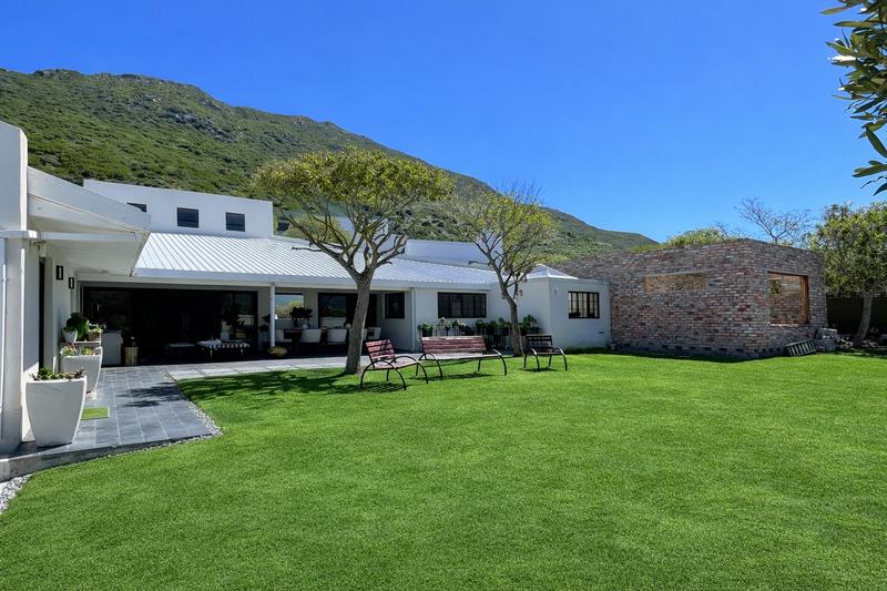 To Let 3 Bedroom Property for Rent in Northshore Western Cape